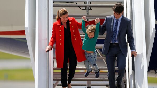 خانم نخست وزیر کانادا به ویروس کرونا مبتلا شد - اسپوتنیک افغانستان  