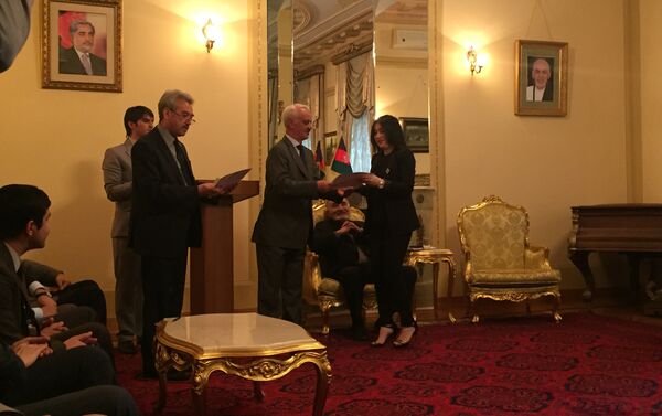 سفارت افغانستان در مسکو فارغان افغان در روسیه را تقدیر کرد - اسپوتنیک افغانستان  