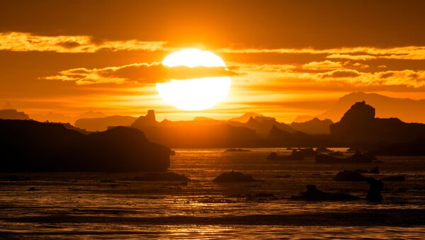 غروب خورشید در کانال لومر در قطب جنوب - اسپوتنیک افغانستان  