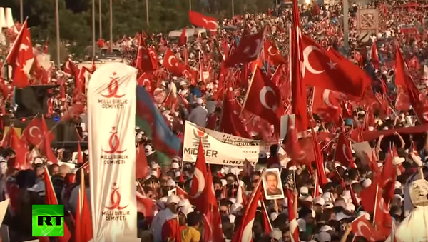 ۱ سال پس از کودتا: گردهمایی مردم در ترکیه + ویدیو - اسپوتنیک افغانستان  