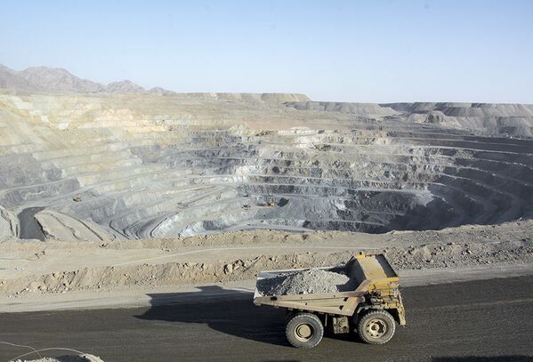 معدن سنگ‌آهن چادرملو در یزد - اسپوتنیک افغانستان  