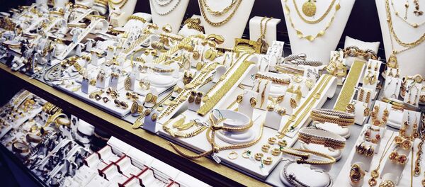 بلعیدن به ارزش 6 میلیون آلماس از سوی دزد اردنی در هنگ کنگ بلعیدن به ارزش 6 میلیون آلماس از سوی دزد اردنی در هنگ کنگ - اسپوتنیک افغانستان