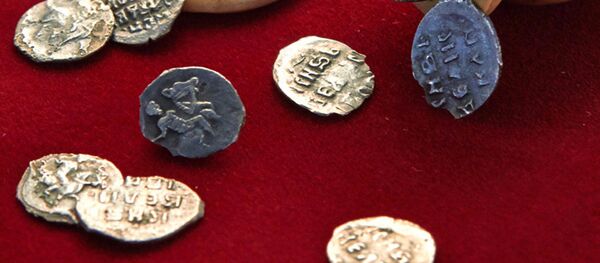 کشف گنج طلائی قرن هفت میلادی کشف گنج طلائی قرن هفت میلادی - اسپوتنیک افغانستان