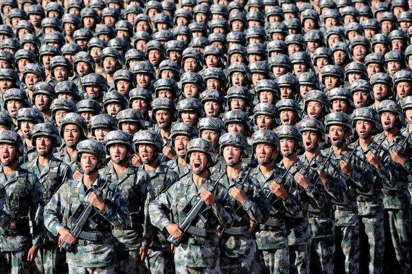 رژه نظامی به منسبت 90 سالگرد تاسیس ارتش آزادی بخش  چین - اسپوتنیک افغانستان  