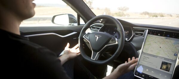 موتر تسلا را میتوان در جریان دو ثانیه باز کرد موتر تسلا را میتوان در جریان دو ثانیه باز کرد - اسپوتنیک افغانستان