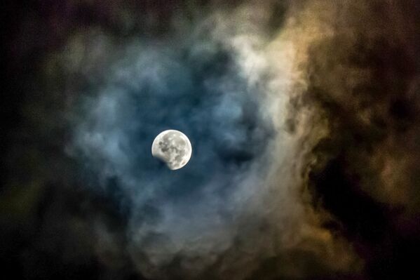ماه گرفتگی جزئی در شمال سوماترا، اندونزیا - اسپوتنیک افغانستان  