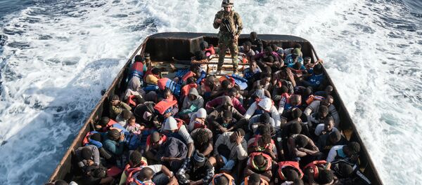 غرق شدن کشتی حامل مهاجرین در نزدیکی ساحل تونس - اسپوتنیک افغانستان  