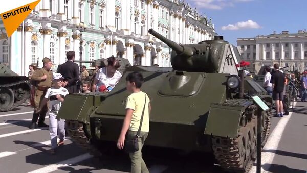 Tanks In Saint Petersburg - اسپوتنیک افغانستان  