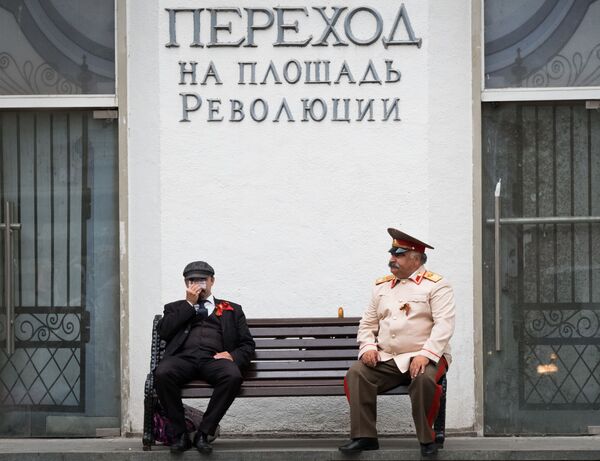 بازیگران روسی در نقش ولادیمیر لنین و یوزف استالین در مسکو - اسپوتنیک افغانستان  