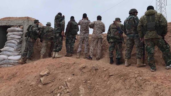 نیروهای دولتی سوریه محاصره تروریست ها در حما را تکمیل می کنند - اسپوتنیک افغانستان  