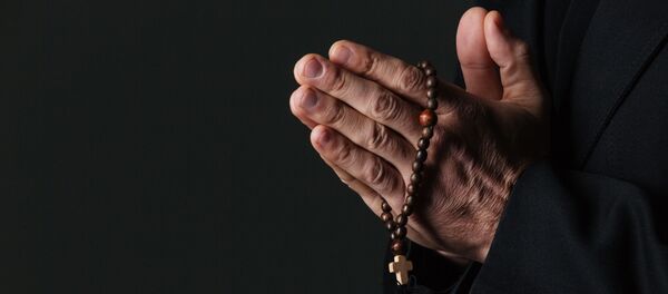 تجاوز کشیش بر دختر نابالغ تجاوز کشیش بر دختر نابالغ - اسپوتنیک افغانستان