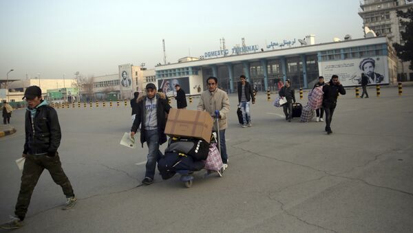پناهجویان اخراج شده افغان به کابل رسیدند - اسپوتنیک افغانستان  