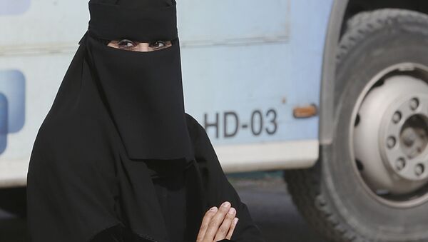 برای نخستین بار زنان عربستانی اجازه ورود به ورزشگاه را یافتند - اسپوتنیک افغانستان  