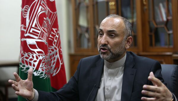 حنیف اتمر، یونس قانونی و محمد محقق روی تکت انتخاباتی توافق کردند - اسپوتنیک افغانستان  