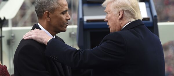 اوباما تصمیم ترامپ درباره کودکان مهاجر غیرقانونی را «خود ویرانگر» و «بی رحمانه» خواند اوباما تصمیم ترامپ درباره کودکان مهاجر غیرقانونی را «خود ویرانگر» و «بی رحمانه» خواند - اسپوتنیک افغانستان