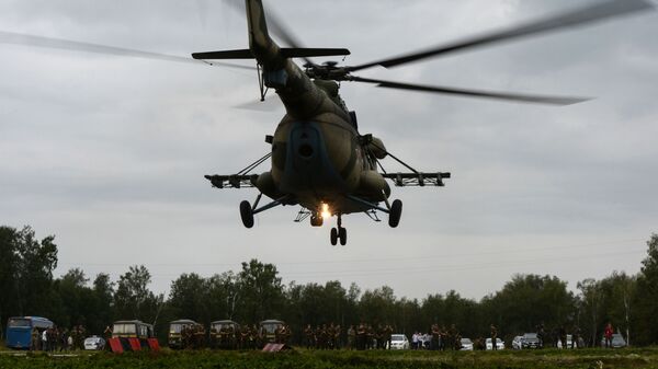 Вертолет Ми-8 на международном конкурсе Отличники войсковой разведки в Новосибирской области. - اسپوتنیک افغانستان  