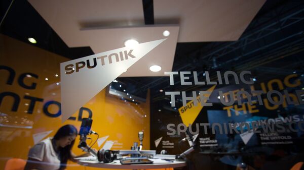 Павильон информационного агентства Sputnik перед открытием Петербургского международного экономического форума 2015 - اسپوتنیک افغانستان  