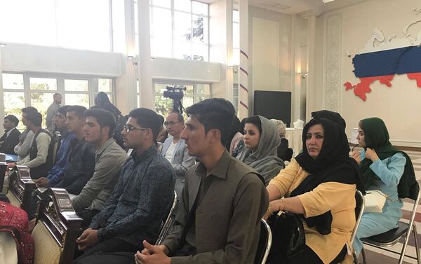 محفل استقبال از اعزام محصلین افغان به روسیه در سفارت فدراسیون روسیه در کابل برگزار شد - اسپوتنیک افغانستان  