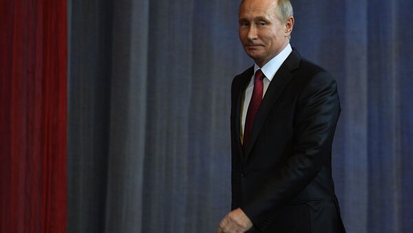 Президент России Владимир Путин на праздничном концерте - اسپوتنیک افغانستان  