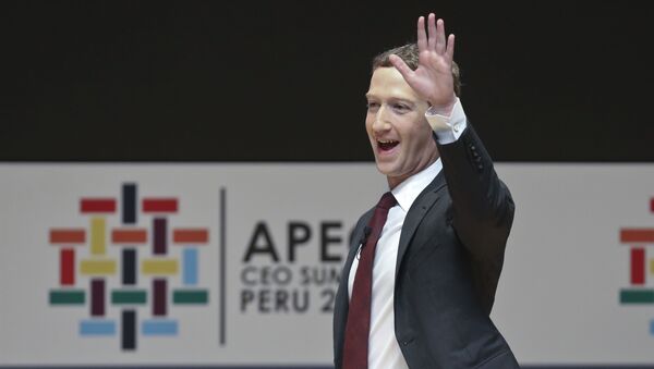 Председатель совета директоров и генеральный директор Facebook Марк Цукерберг на Международном саммите АТЭС в Лиме, Перу - اسپوتنیک افغانستان  