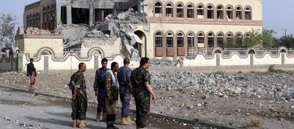 حملات سنگین نیروهای هوایی عربستان به یمن در روز عید فطر حملات سنگین نیروهای هوایی عربستان به یمن در روز عید فطر - اسپوتنیک افغانستان