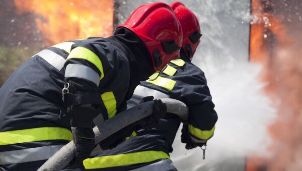Пожарные работают на месте происшествия - اسپوتنیک افغانستان  