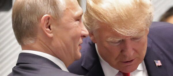 توافق ترامپ و پوتین برای مبارزه مشترک علیه کرونا ویروس توافق ترامپ و پوتین برای مبارزه مشترک علیه کرونا ویروس - اسپوتنیک افغانستان