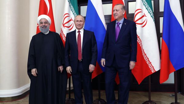 تلاش روسیه، ترکیه و ایران برای کاهش خشونت‌ها در سوریه - اسپوتنیک افغانستان  