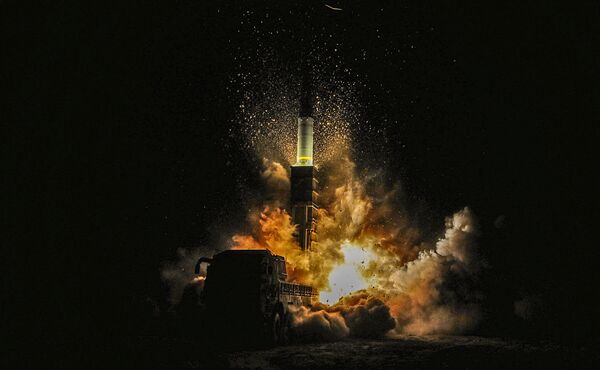 پرتاب راکت Hyunmoo II کوریایی جنوبی - اسپوتنیک افغانستان  