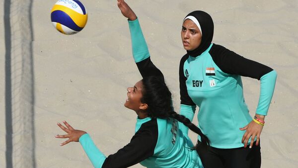 Женская сборная Египта по пляжному волейболу на Олимпиаде в Рио-де-Жанейро - اسپوتنیک افغانستان  