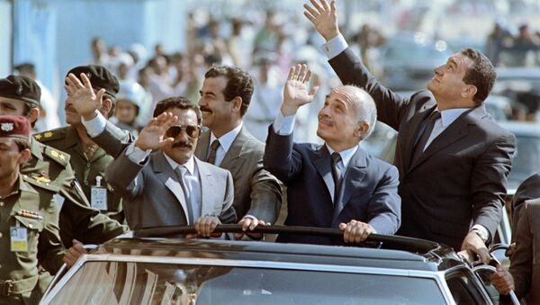 علی عبدالله صالح، رئیس جمهور یمن، صدام حسین، رئیس جمهور عراق، شاه حسین اردن و رئیس جمهور حسنی مبارک. 1989 - اسپوتنیک افغانستان  