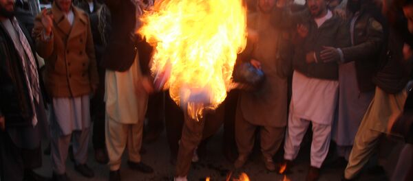 تظاهرات شهروندان کابل در واکنش به فرمان ترامپ تظاهرات شهروندان کابل در واکنش به فرمان ترامپ - اسپوتنیک افغانستان