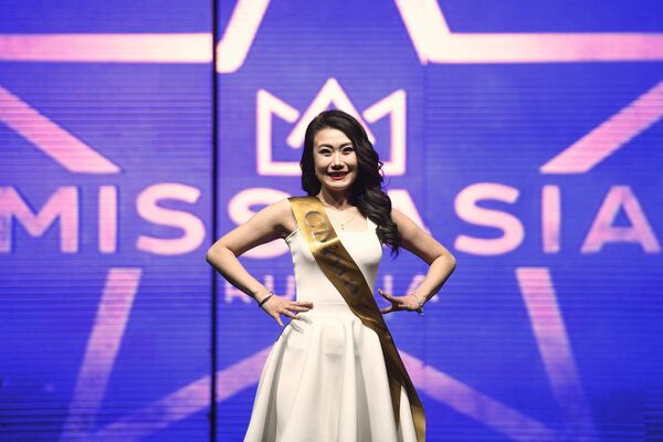 شرکت کنندگان در مسابقه زیبایی و زیبایی Miss Asia Russia در مسکو - اسپوتنیک افغانستان  