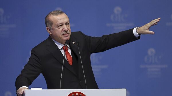 Президент Турции Реджеп Тайип Эрдоган выступает на чрезвычайном саммите Организации исламского сотрудничества в Стамбуле - اسپوتنیک افغانستان  