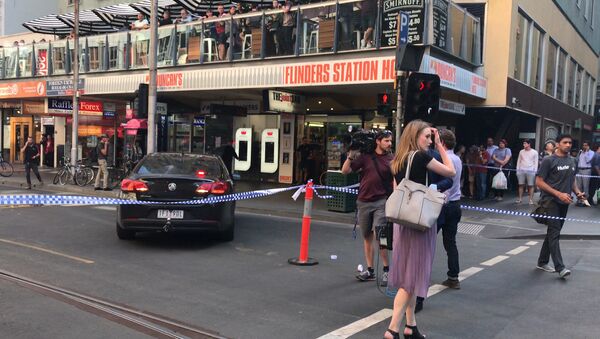 Полиция на месте наезда автомобиля на пешеходов в центре Мельбурна, Австралия - اسپوتنیک افغانستان  