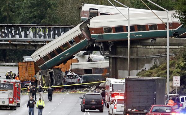 تصادم ریل با سرعت بالا، در یک پل در ایالت واشنگتن، ایالات متحده امریکا - اسپوتنیک افغانستان  