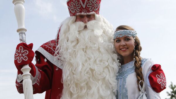 نظرسنجی نشان داده که مردم بزرگسال روسیه از بابا نوئیل چه چیز را درخواست کرده میتوانستند - اسپوتنیک افغانستان  