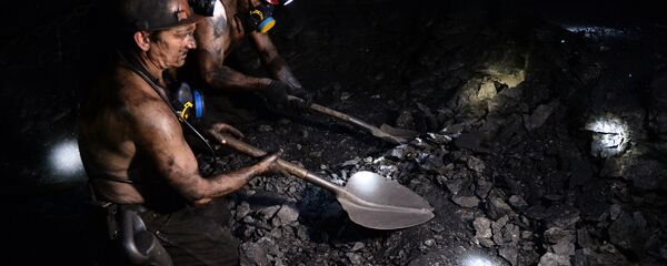 انفجار در معدن ذغال سنگ در سمنگان جان پنج تن را گرفت انفجار در معدن ذغال سنگ در سمنگان جان پنج تن را گرفت - اسپوتنیک افغانستان