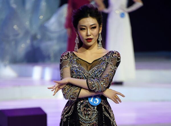 چهاردهمین مسابقه بین المللی سفیر زیبایی چین و روسیه و منگولیا - اسپوتنیک افغانستان  