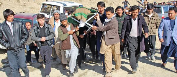 مراسم خاکسپاری قربانیان حملات تروریستی در روز 28 دسمبر در کابل مراسم خاکسپاری قربانیان حملات تروریستی در روز 28 دسمبر در کابل - اسپوتنیک افغانستان