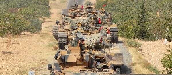 رسیدن تانکهای ترکیه در سرحدات سوریه برای بازدارندگی روسیه رسیدن تانکهای ترکیه در سرحدات سوریه برای بازدارندگی روسیه - اسپوتنیک افغانستان