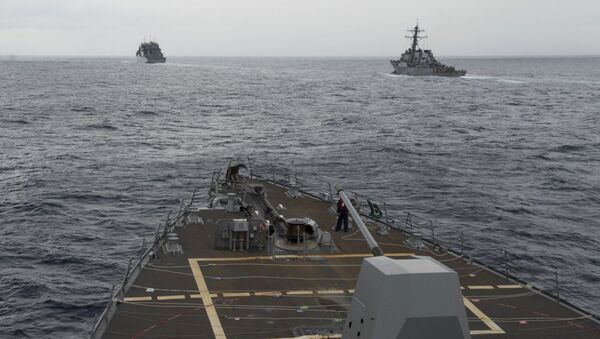 خطر تصادم کشتی های جنگی امریکا و چین - اسپوتنیک افغانستان  