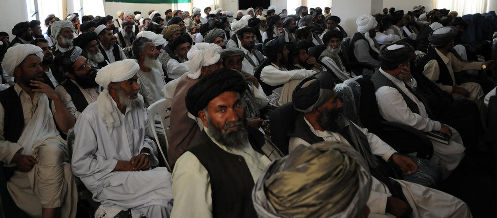 نمایندگان کندهار در مجلس: طالبان در تلاش اند تا مرکزهای شان را به کندهار تاسیس کنند - اسپوتنیک افغانستان  , 1920, 30.04.2021