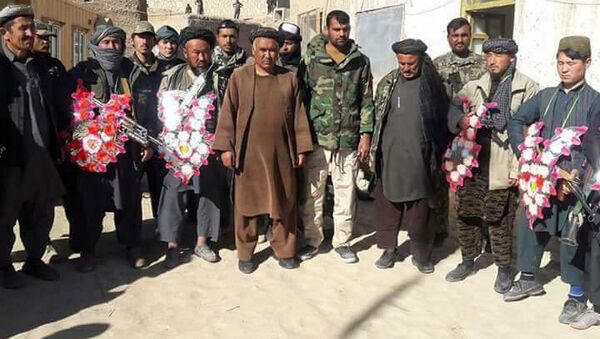 یک گروه ۱۰ نفری داعش به پروسه صلح پیوست - اسپوتنیک افغانستان  