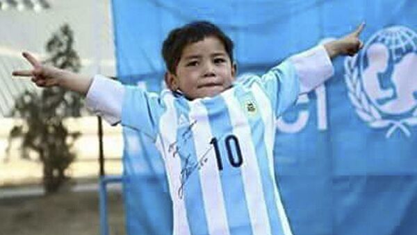 لالیگای اسپانیا: از مرتضی احمدی «مسی کوچک» پشتیبانی می‌کنیم - اسپوتنیک افغانستان  