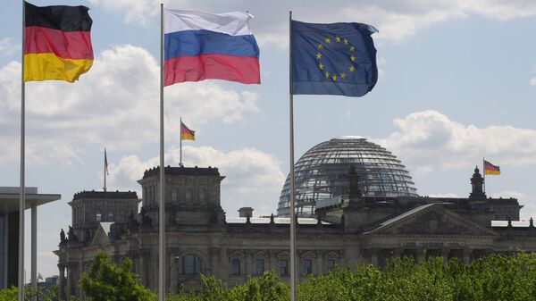 Флаги Германии, России и ЕС - اسپوتنیک افغانستان  