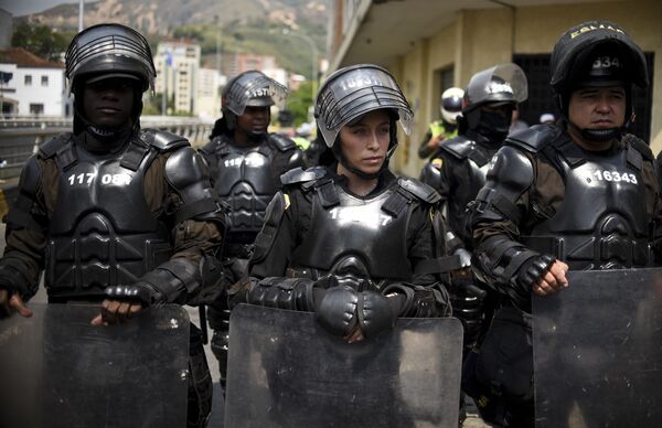 پولیس زن در کولمبیا - اسپوتنیک افغانستان  