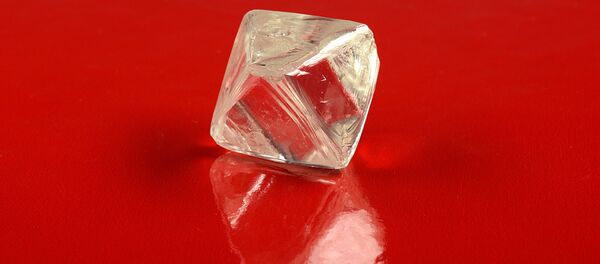 کشف الماس های بسیار نادر در روسیه کشف الماس های بسیار نادر در روسیه - اسپوتنیک افغانستان