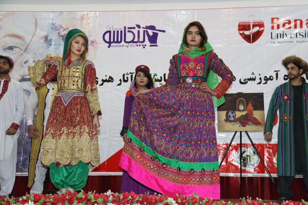 گزارش تصویری از نمایش لباس افغانی در کابل - اسپوتنیک افغانستان  