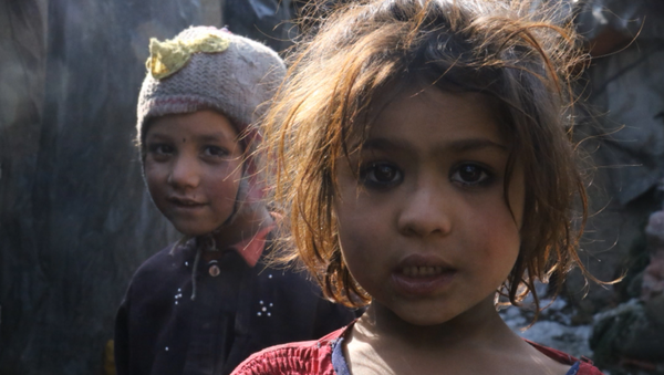 بیجاشدگان ولایات هلمند و غزنی در انتظار کمک‌های جامعه بین‌المللی - اسپوتنیک افغانستان  